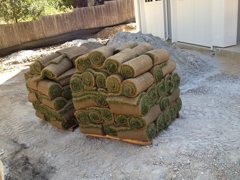 How Much Does A Roll Of Sod Weigh