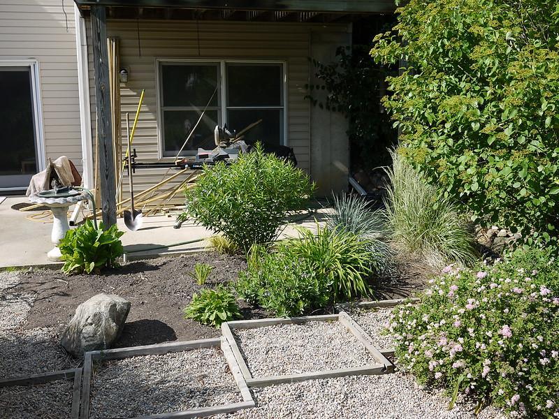 How To Build A Pea Gravel Patio? 